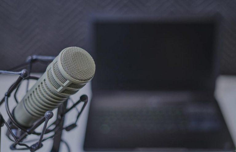 Why Podcasts Fail: Crucial Factors and Solutions for Success